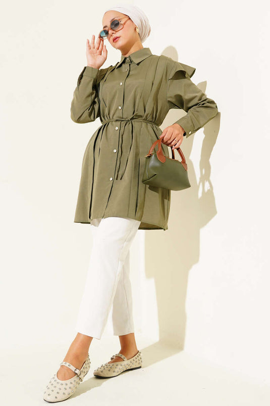 Chemise rayée à volants et ceinture aux épaules, kaki