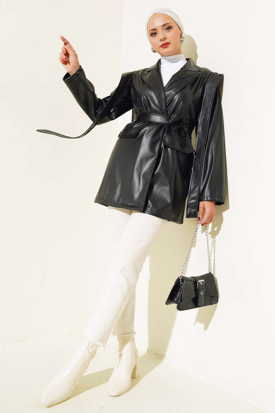 Veste en cuir avec cape d'épaule noire