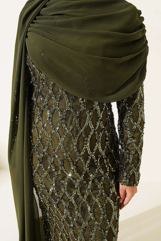 Vestido De Fiesta Con Capa En El Hombro Y Lentejuelas En Color Caqui