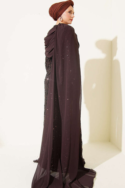 Abendkleid Mit Schultercape Und Pailletten In Kaffee