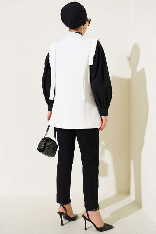 Weste mit Falten an den Schultern und Klapptaschen Ecru