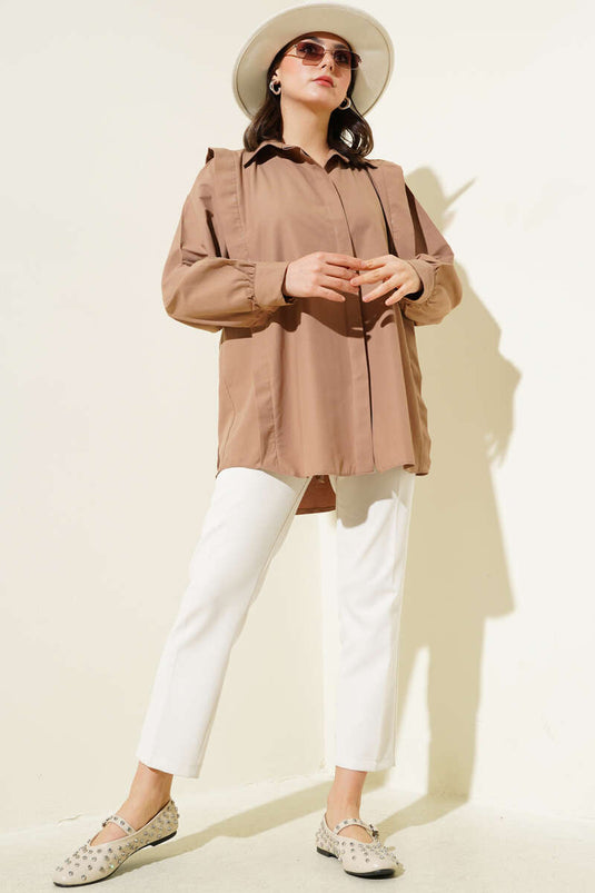 قميص بني مطوي الكتف مع حزام
