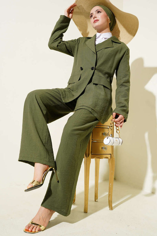 Driedelig pak Khaki met schoudervullingen en jas en vest