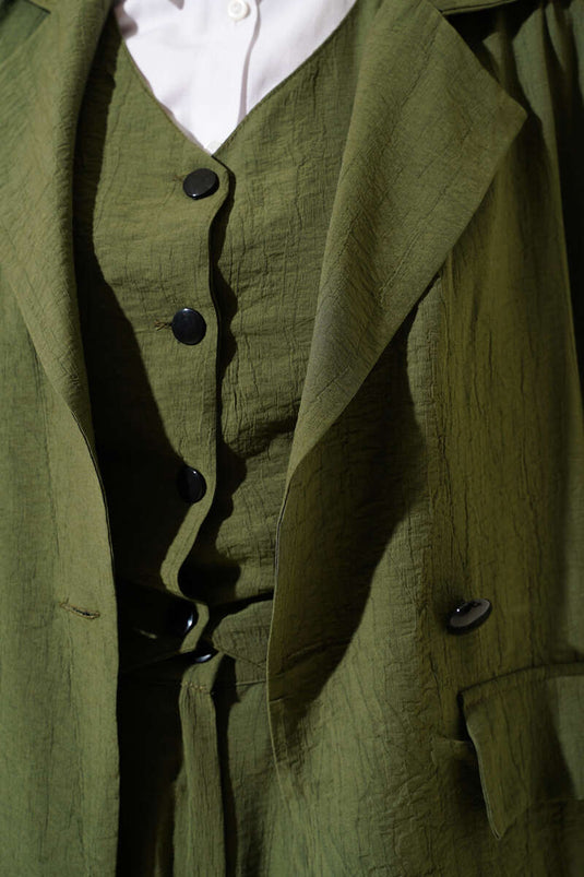 Driedelig pak Khaki met schoudervullingen en jas en vest