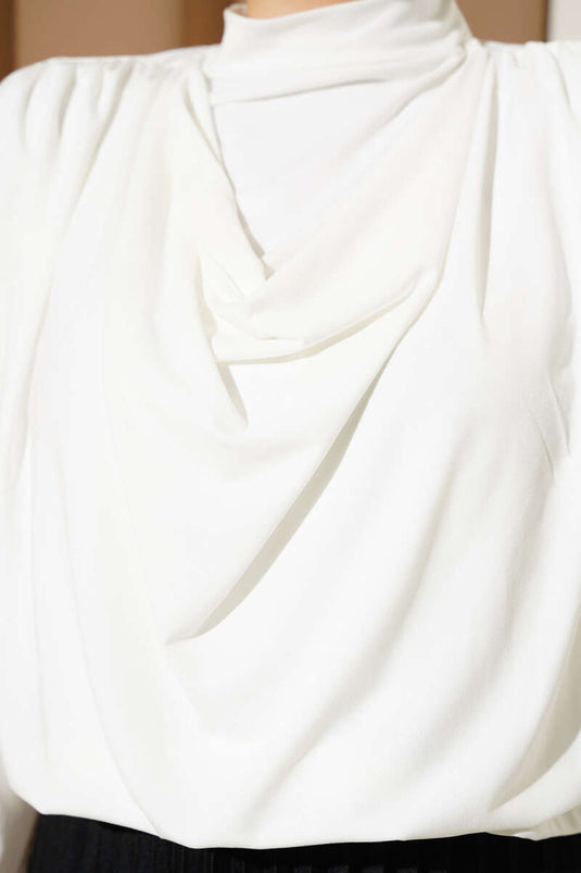 Omuz Vatkalı Degaje Yaka Sandy Bluz Ekru