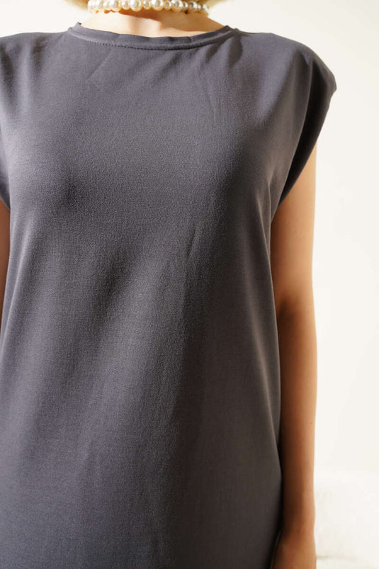 Robe basique sans manches à épaulettes couleur fumée