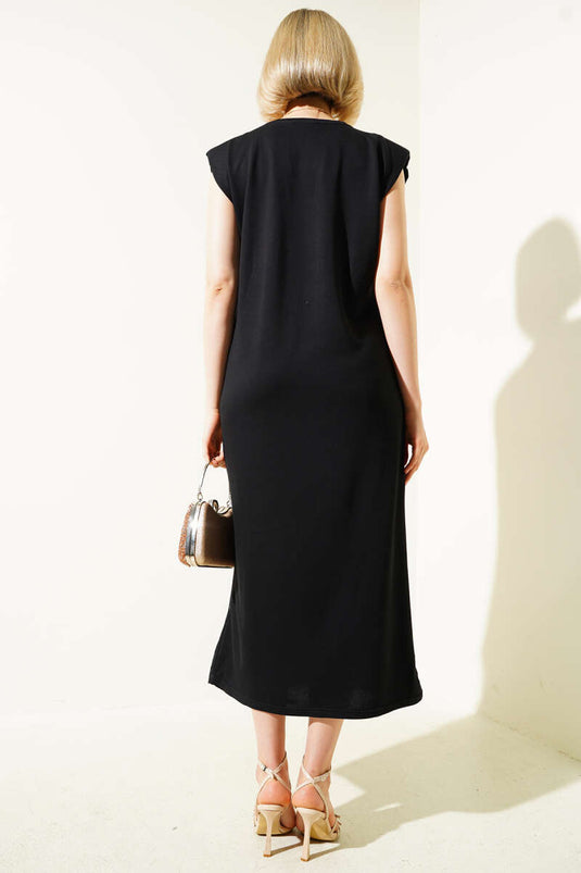 Robe noire basique sans manches à épaulettes