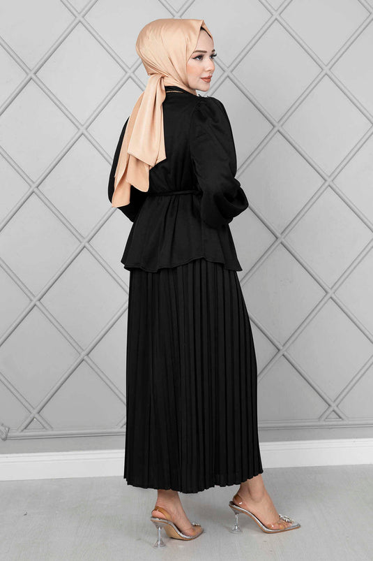 Costume deux pièces hijab détaillé avec boutons sur les épaules noir