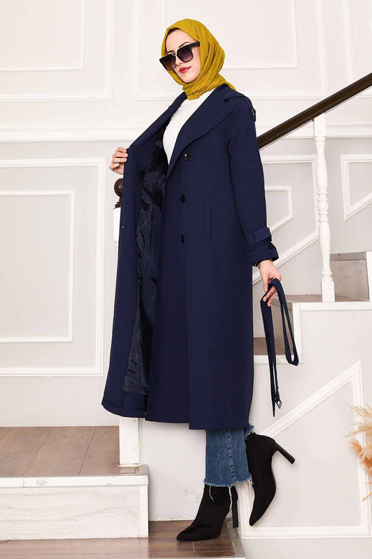 Trench-coat imperméable avec ceinture sur les manches, bleu marine