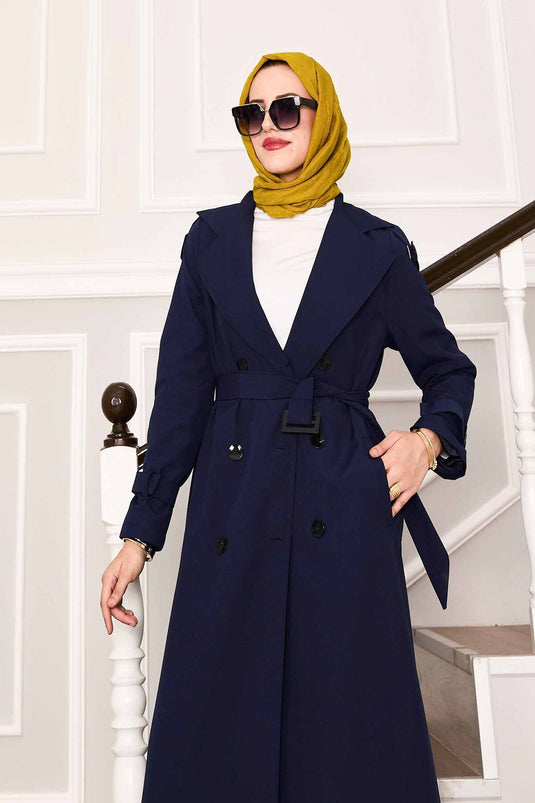 Trench-coat imperméable avec ceinture sur les manches, bleu marine