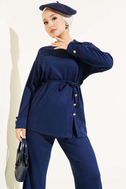 Costume deux pièces boutonné à lacets sur le devant bleu marine