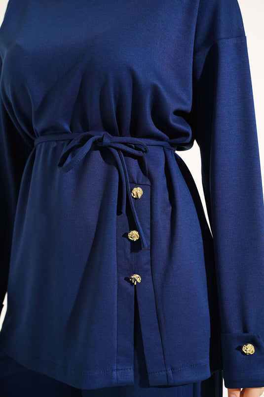 Costume deux pièces boutonné à lacets sur le devant bleu marine