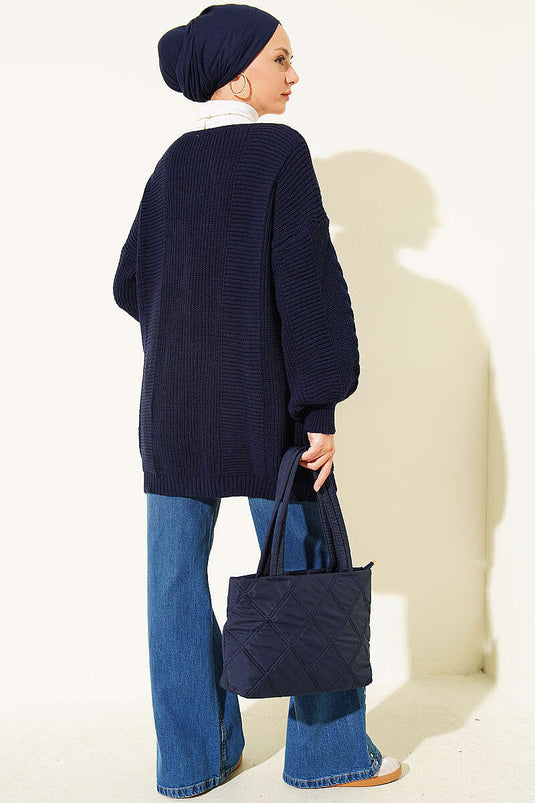 Donkerblauwe Knits Met Knopen