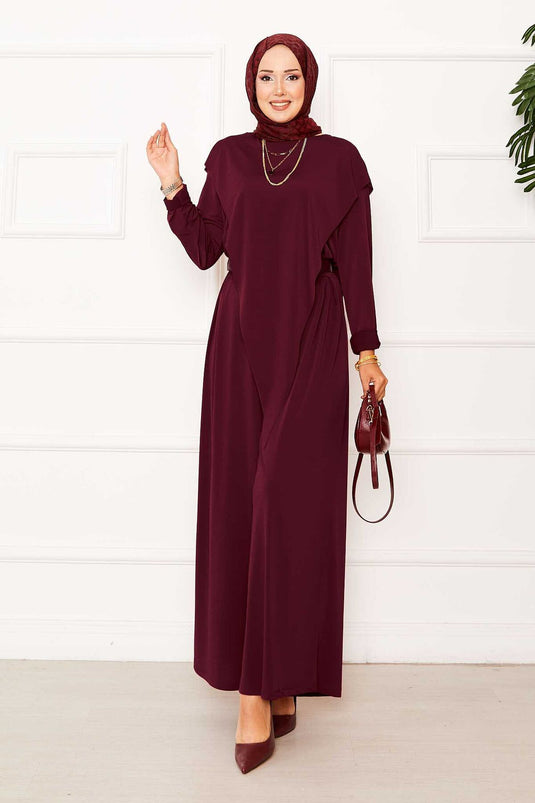 Costume deux pièces Sandy avec détail asymétrique sur le devant, bordeaux