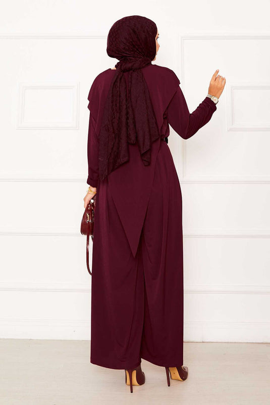 Costume deux pièces Sandy avec détail asymétrique sur le devant, bordeaux