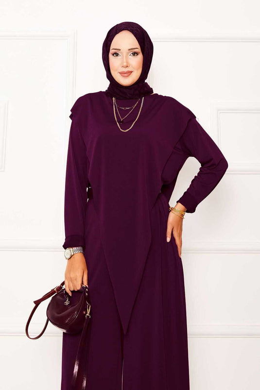 بدلة ساندي من قطعتين باللون الأرجواني مع تفاصيل أمامية غير متماثلة