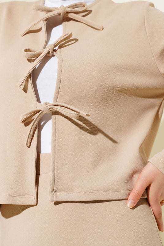 Önü Bağcıklı Ceket Etek İkili Takım Bej