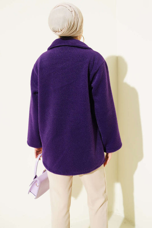 سترة من اللباد ذات أربطة أمامية باللون البنفسجي