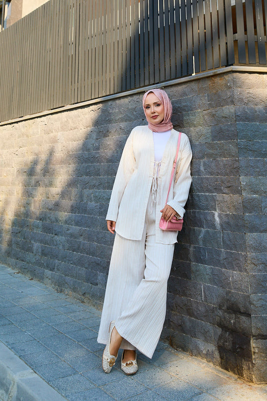 Ensemble deux pièces kimono avec détail noué sur le devant