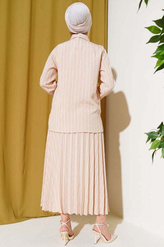 Traje de falda de rayas con lazo en la parte delantera en color beige