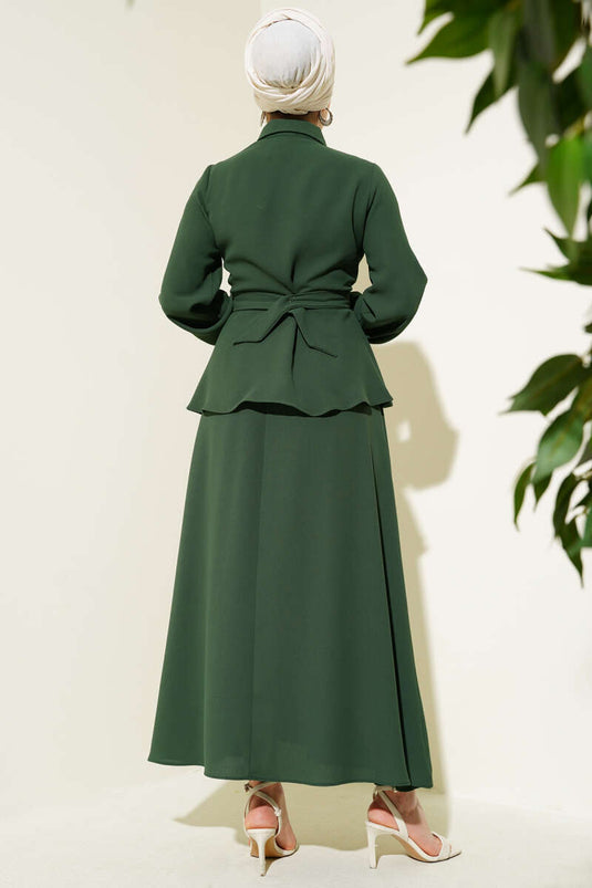 Tweedelige set met strik aan de voorkant, overhemdkraag en rok, groen