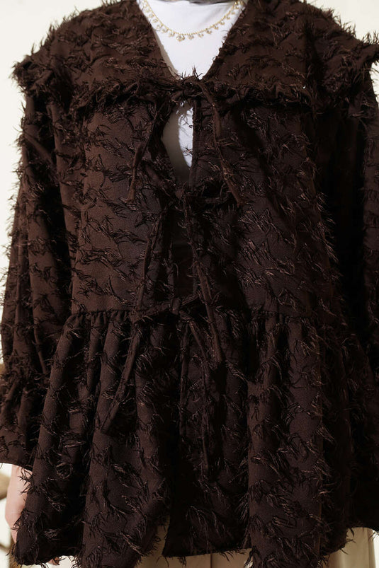 Kimono con nappine e chiusura frontale, colore caffè