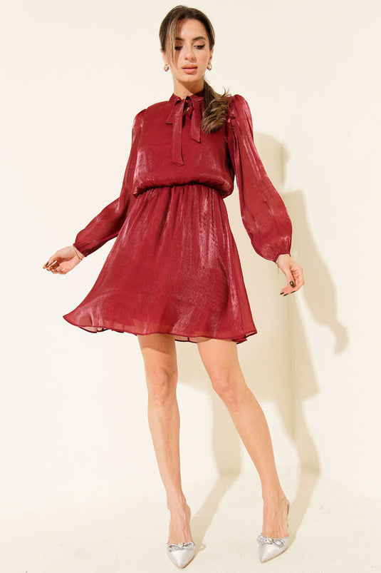 Mini abito in chiffon con allacciatura frontale, bordeaux