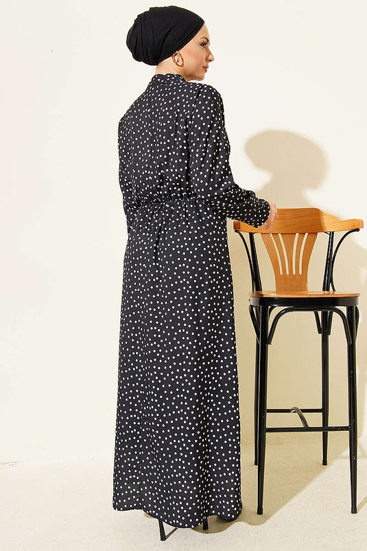 Robe à pois avec détail froncé devant noire