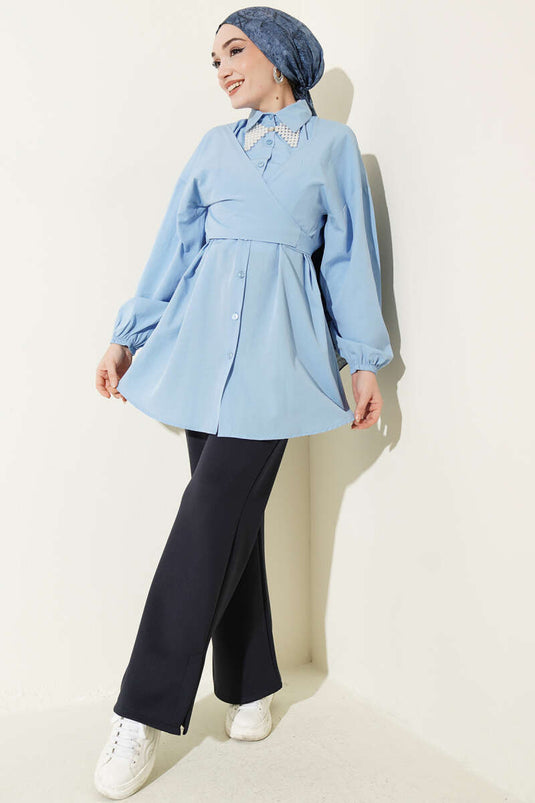 Chemise à nouer croisée devant bleu bébé
