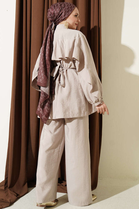 Ensemble Beige à Boutons Métallisés Croisés sur le Devant