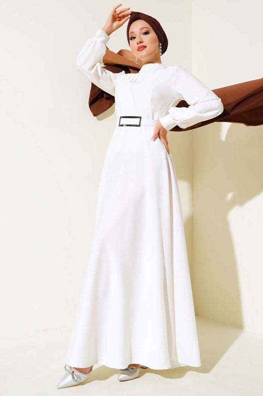 Önü Çapraz Piliseli Saten Elbise Beyaz