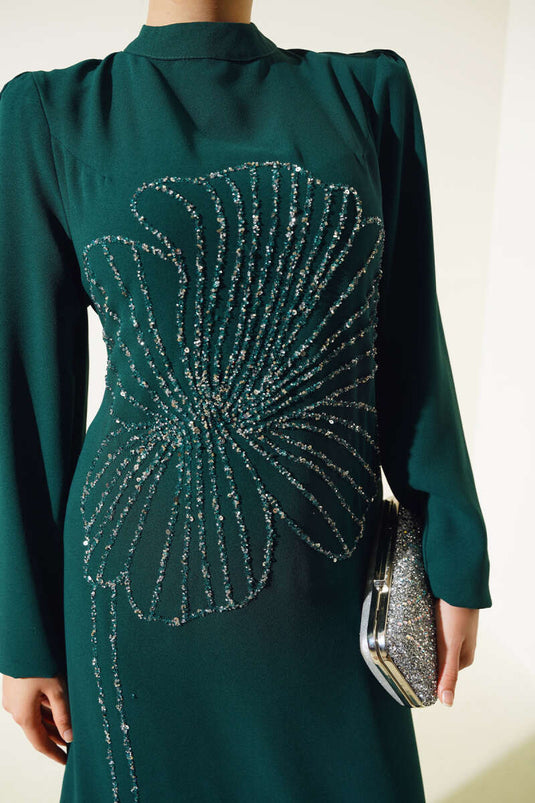 Abito con fiore in pietra frontale color smeraldo
