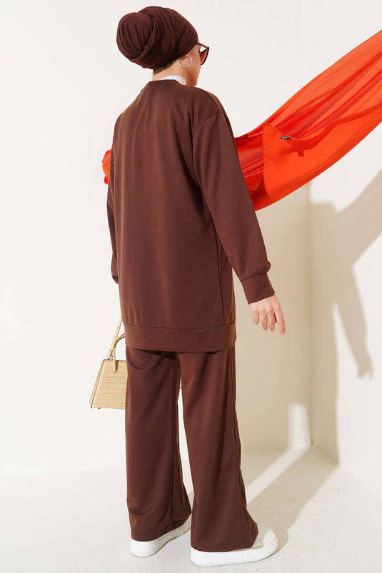 Basic-Doppelanzug mit Druckknopf vorne, braun