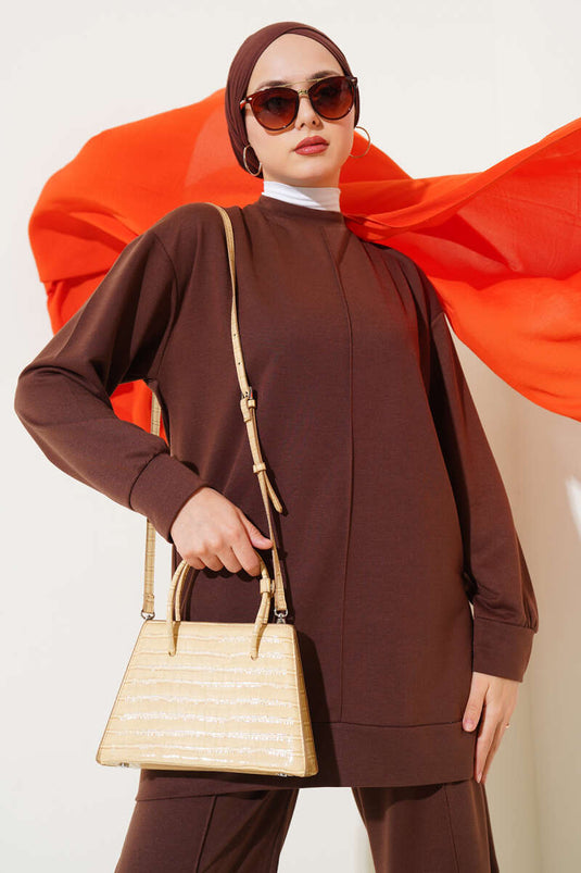 Basic-Doppelanzug mit Druckknopf vorne, braun