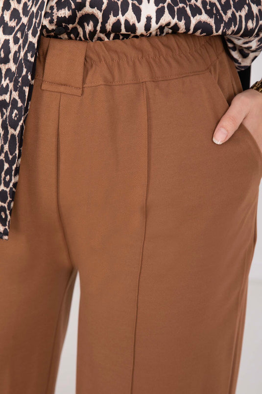 Front Pleated Pocket Detailed Trousers in Chestnut