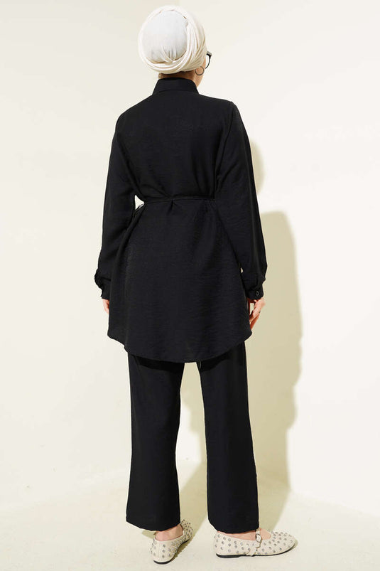 Voorzijde gestreept versierd touw riem tweedelig pak zwart