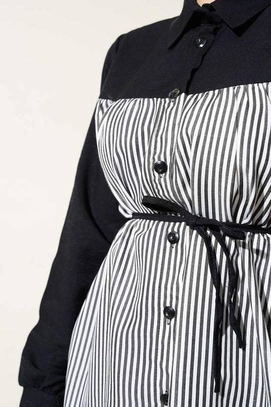 Voorzijde gestreept versierd touw riem tweedelig pak zwart