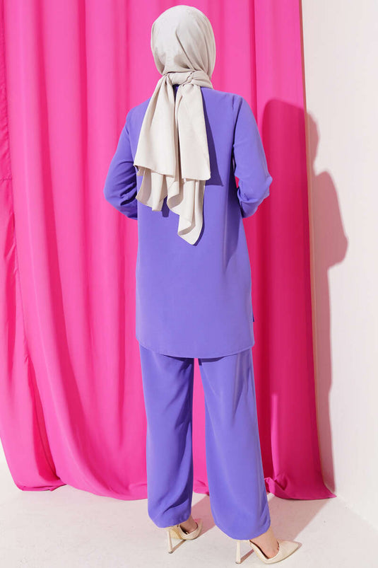 Costume deux pièces rayé devant lilas