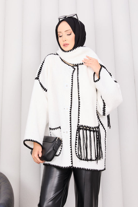 Önü Düğmeli Cep Detaylı Atkılı Ceket Beyaz