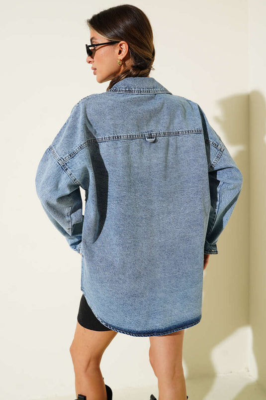 Veste en jean boutonnée avec poches, bleu denim.