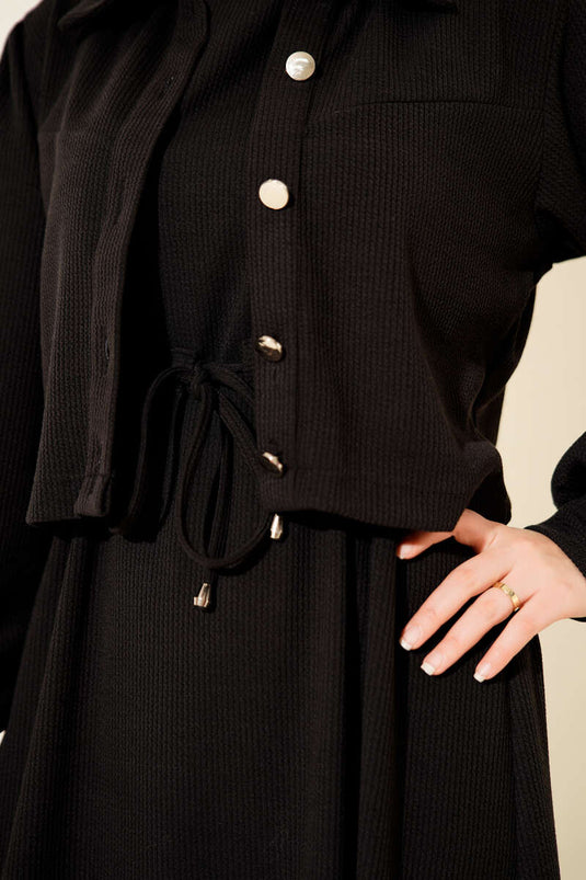 Costume deux pièces noir à boutons