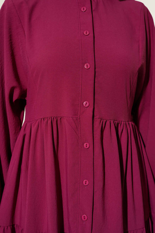 Robe basique à superpositions avec boutons sur le devant, prune