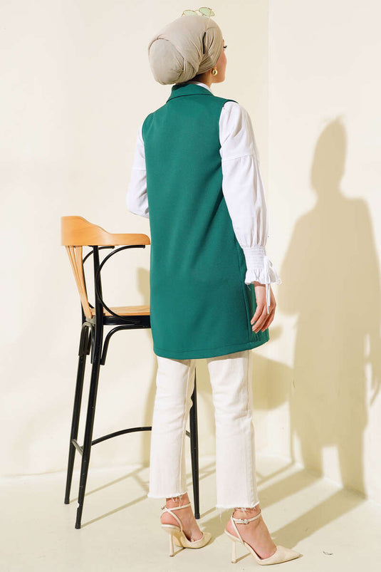 سترة بأزرار أمامية زمردية