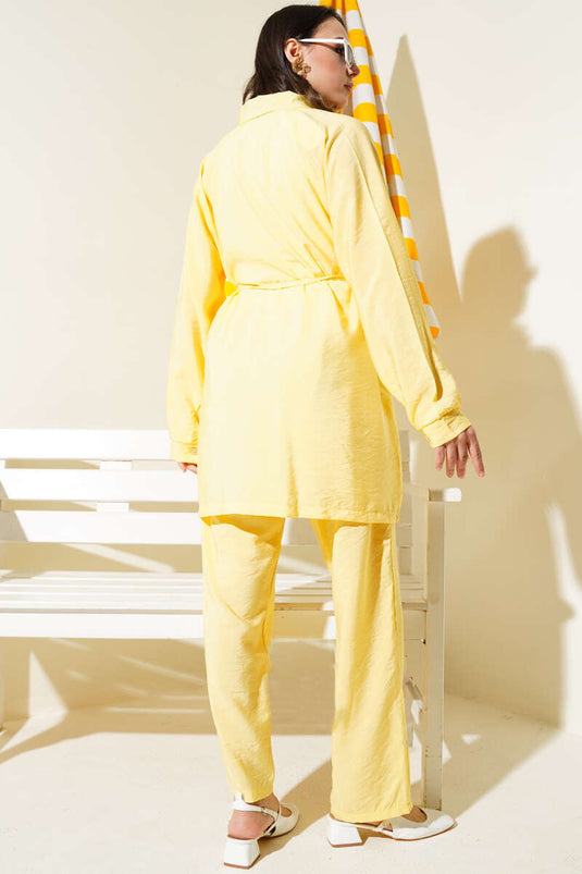 Önü Fermuarlı Kuşaklı İkili Takım Sarı