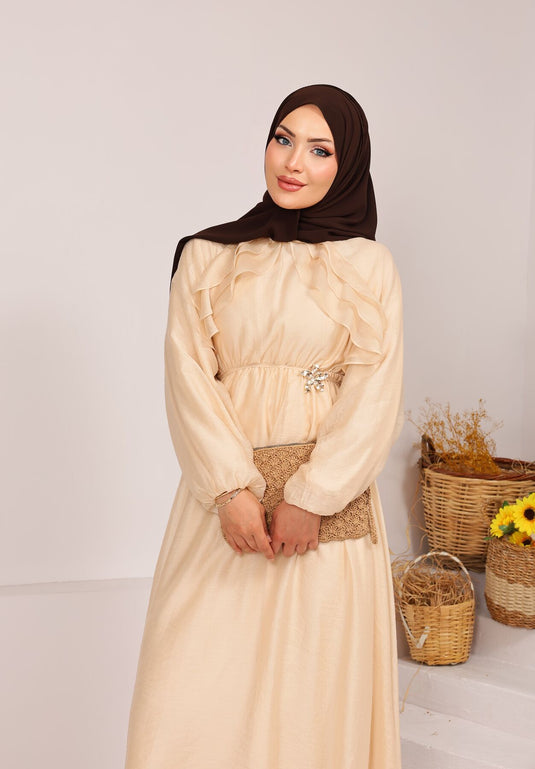 Vestido Modesto Beige Con Volantes Y Detalle De Anudar