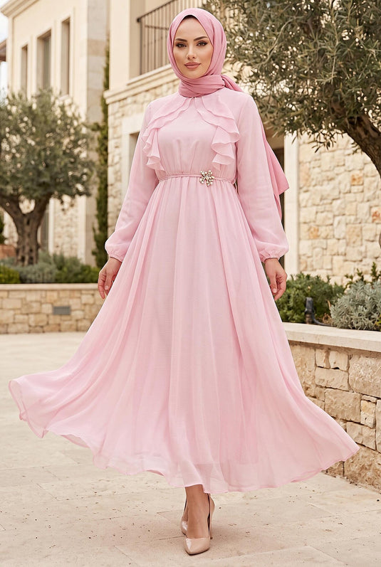Vestido Modesto Rosa Con Detalle De Lazo Y Volantes En El Frente
