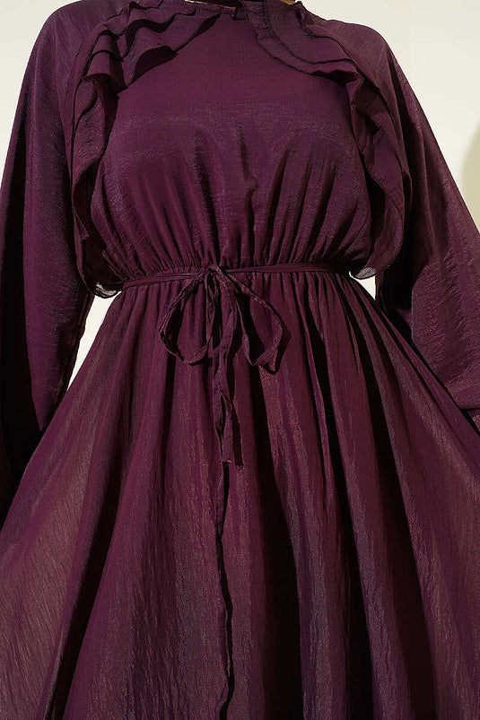 Robe bordeaux à ceinture cordelette et volant sur le devant