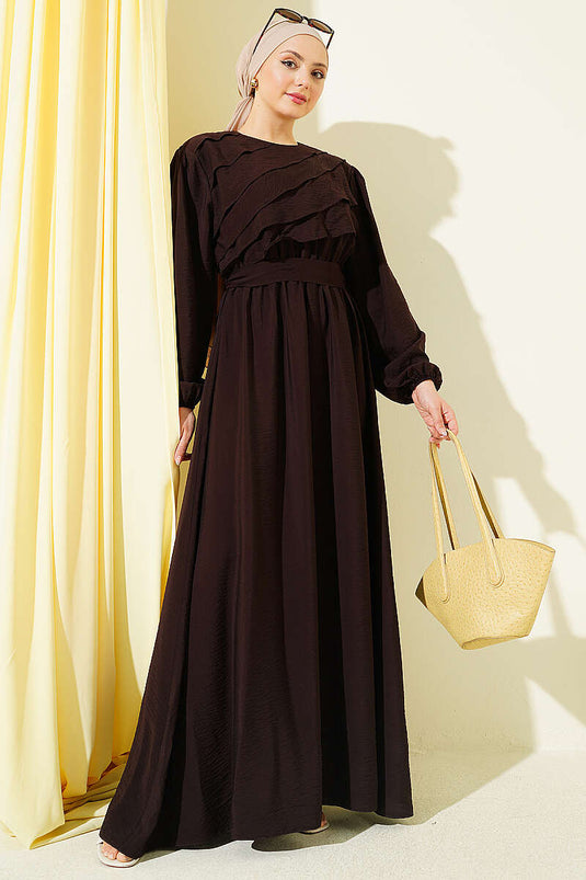 Robe ceinturée à volants marron foncé