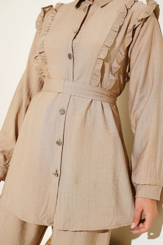 طقم لاتيه مكون من قطعتين مع حزام من الأمام بكشكشة