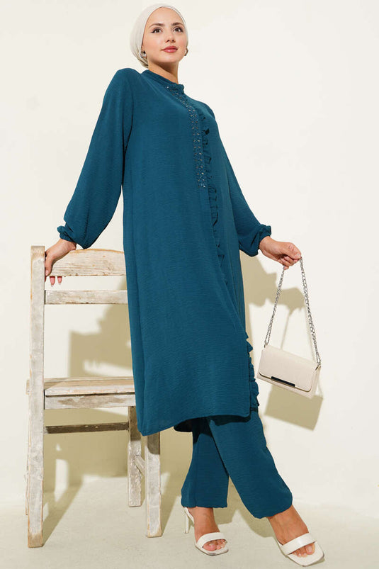 طقم مكون من قطعتين بتفاصيل حجر أمامية مكشكشة باللون البترولي